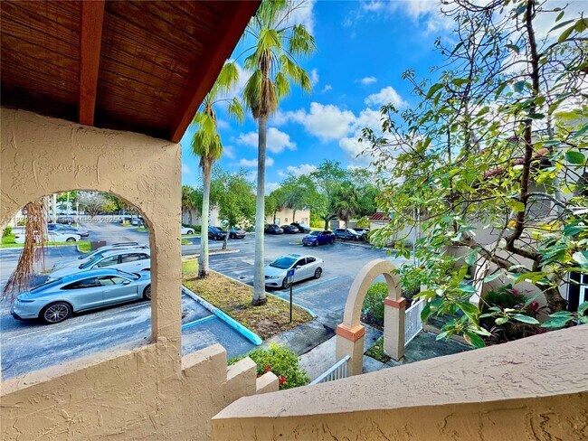Foto del edificio - 8734 SW 3rd St