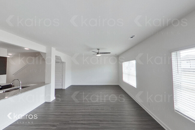 Foto del edificio - 7208 Chatfield Way