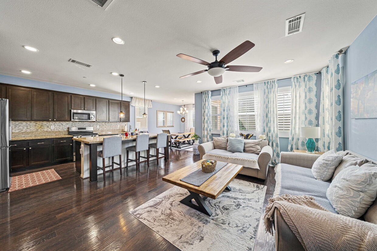 Foto principal - 26927 Trestles Dr