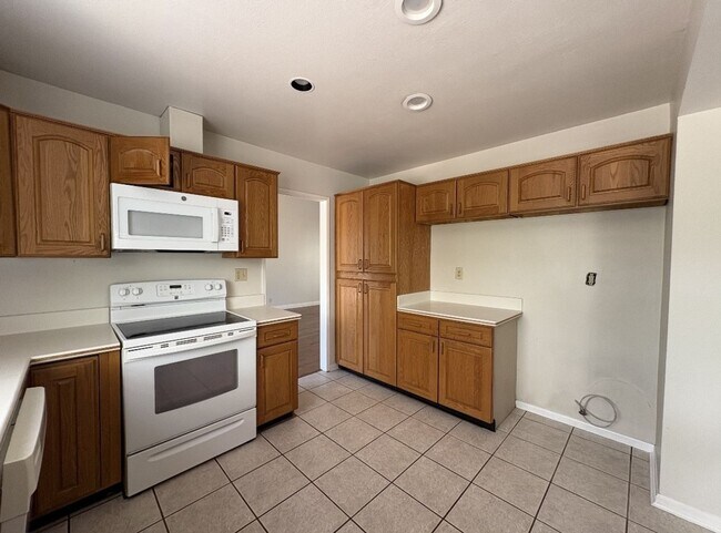 Foto del edificio - Your Dream Home Awaits in the Heart of Cam...