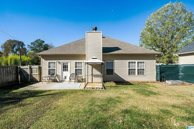 Building Photo - 1003 Meriweather Dr