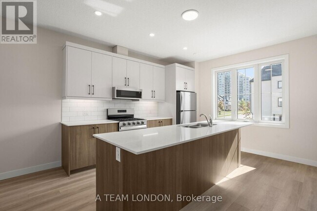 Building Photo - 310 Callaway Rd