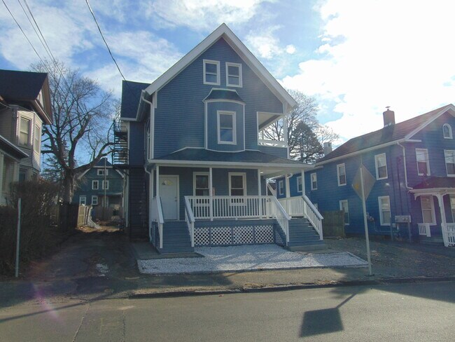 Building Photo - 42 Waterville St