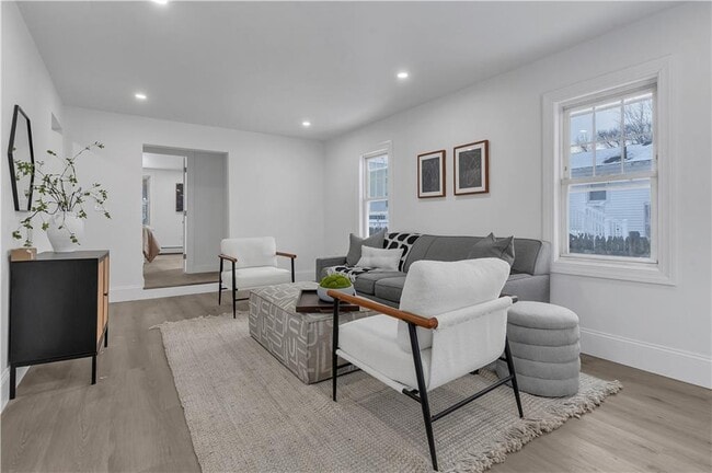 Building Photo - 115 Campbell Ave