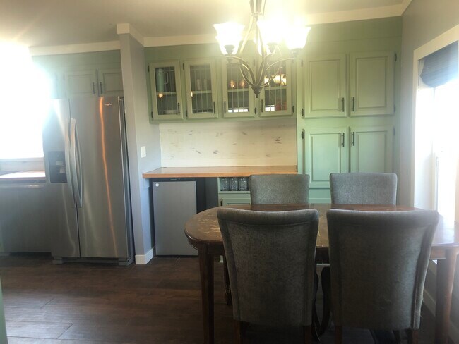 Foto del edificio - 260 NW Golden Hills Dr