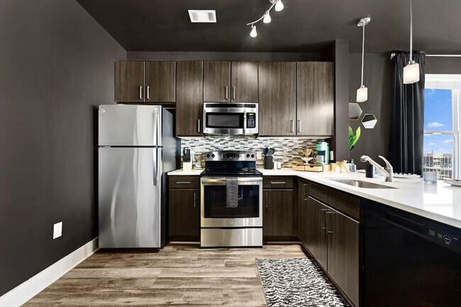 Foto del edificio - 2200 State St