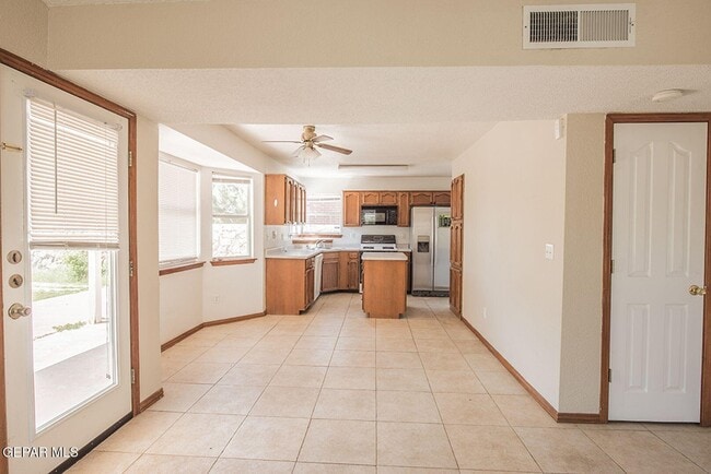 Building Photo - 4528 Loma Colorada Ct