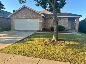 Building Photo - 12616 Skeeter Ln