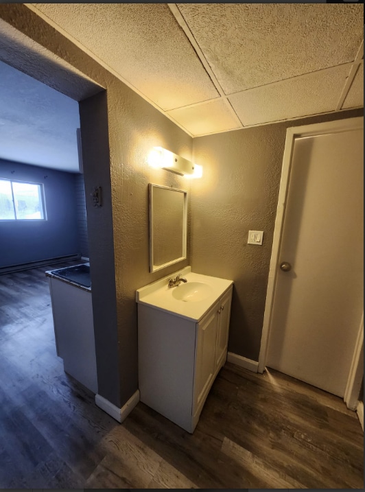 Building Photo - 111 S Summit St