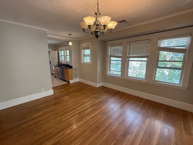 Building Photo - 33 Fifield St