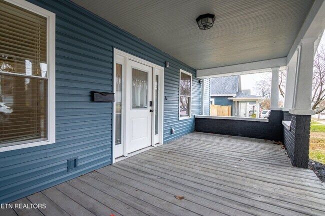 Foto del edificio - 224 E Quincy Ave