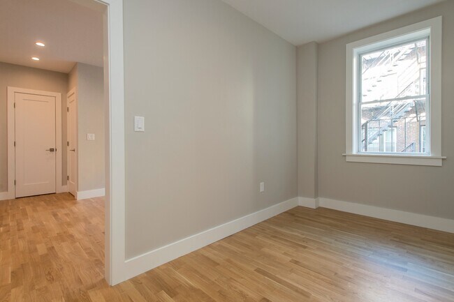 Foto del edificio - 119 Highland Ave