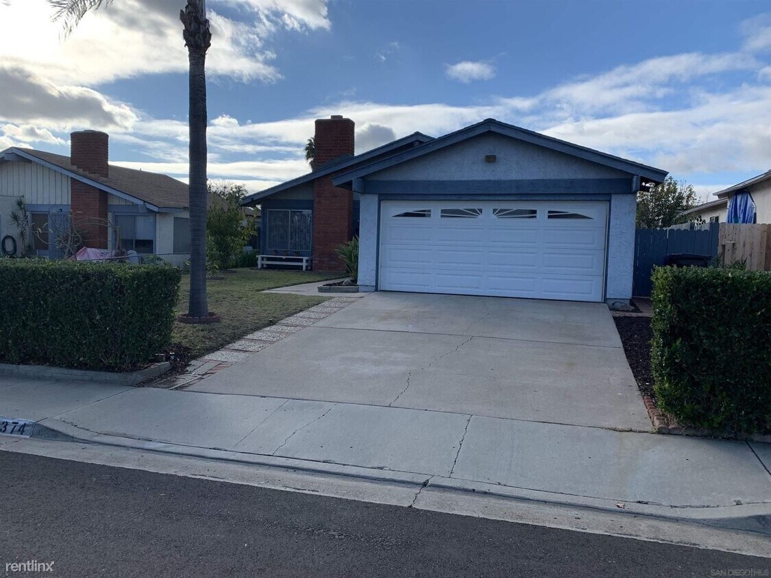 Foto principal - 3 br, 1.5 bath House - 11374 Acrux Dr