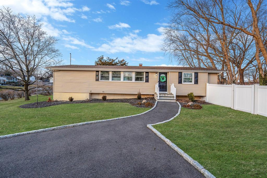 Foto principal - 37 Buckskin Ln