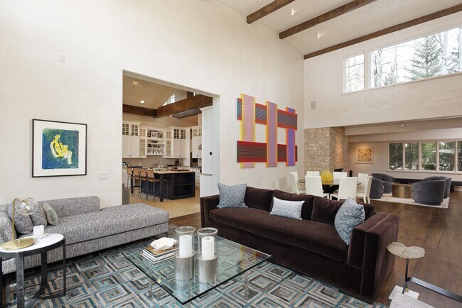 Building Photo - 75 Glen Eagle Dr