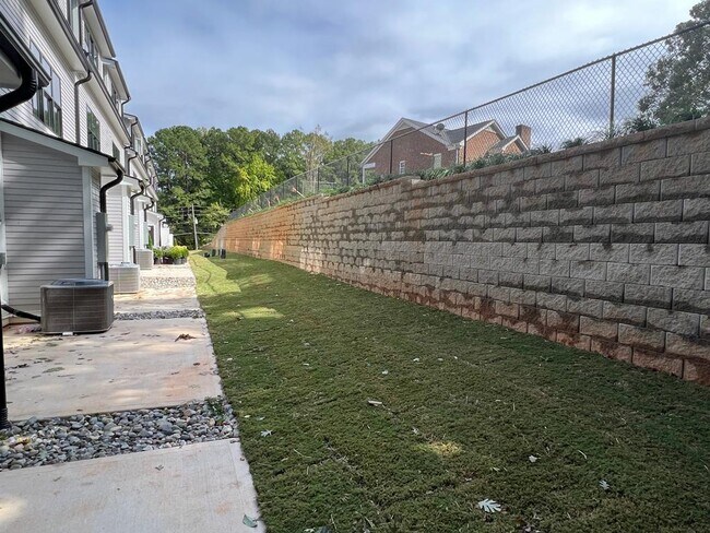 Building Photo - 5631 Johnson Woods Ct