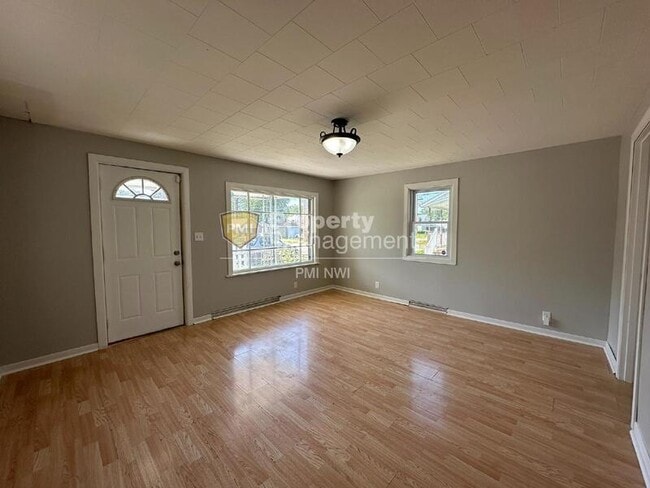 Building Photo - 1518 Oak St