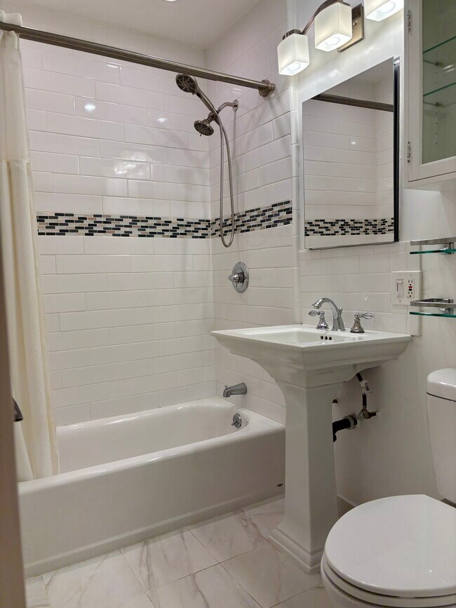 Foto del edificio - 538 Brooks Ave