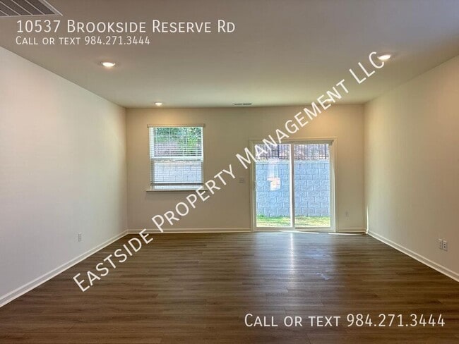 Building Photo - 10537 Brookside Reserve Rd