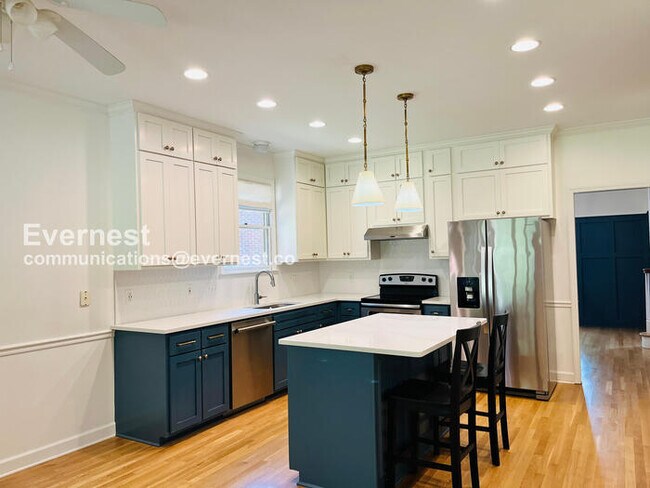 Foto del edificio - 1420 Calloway Ct