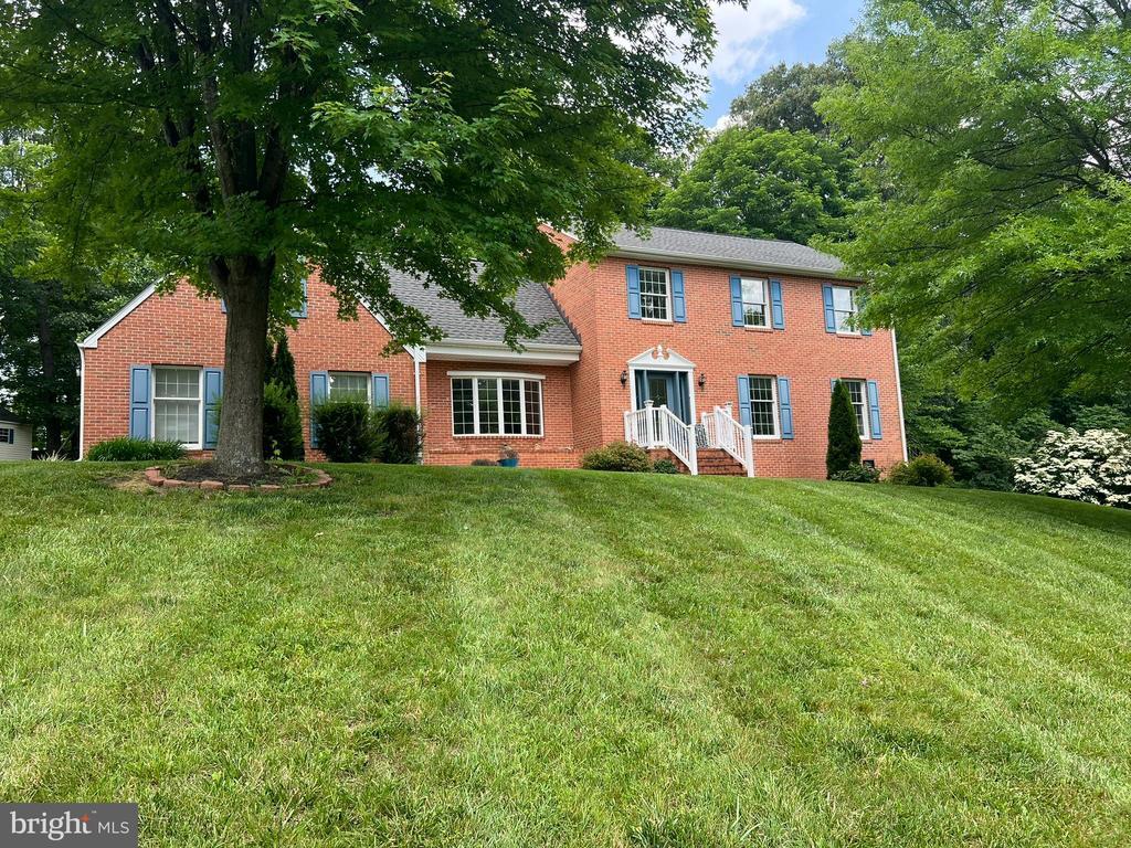 111 Launchris Dr, Winchester, VA 22602 House Rental in Winchester, VA