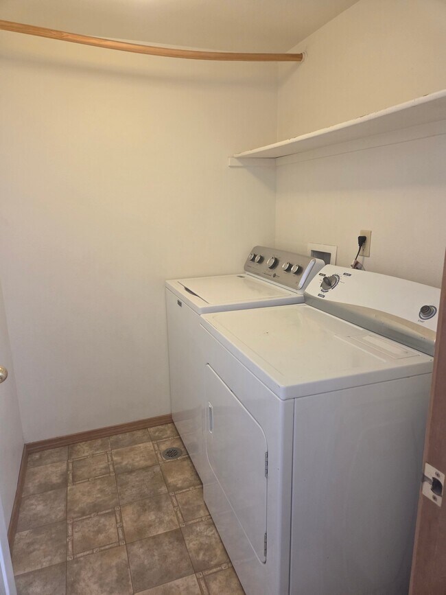 Foto del edificio - 2244 Pinyon Jay Dr