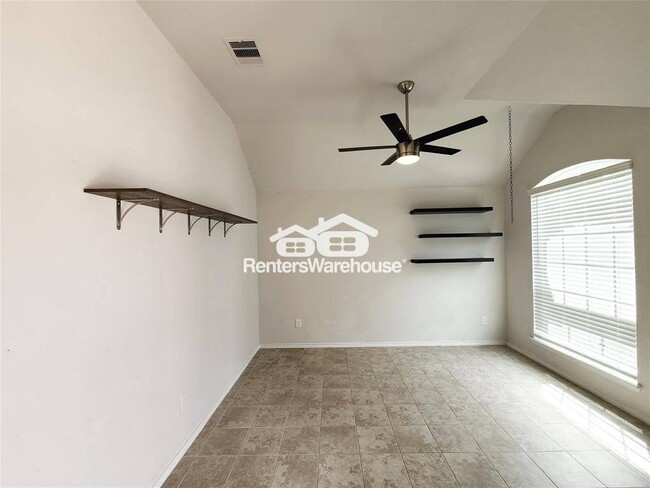 Foto del edificio - 5131 Spring Terrace Ln