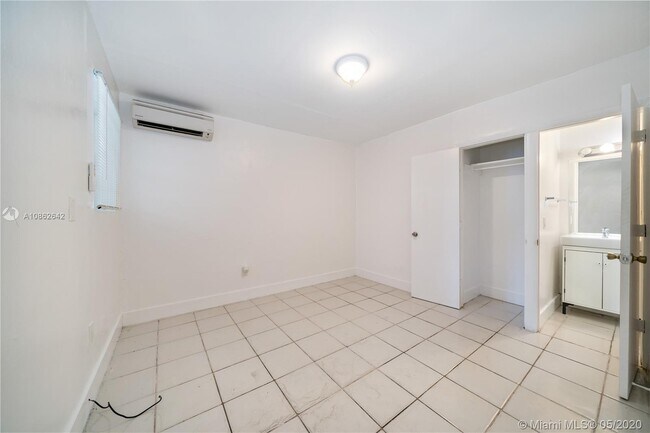 Building Photo - 5305 Biscayne Blvd