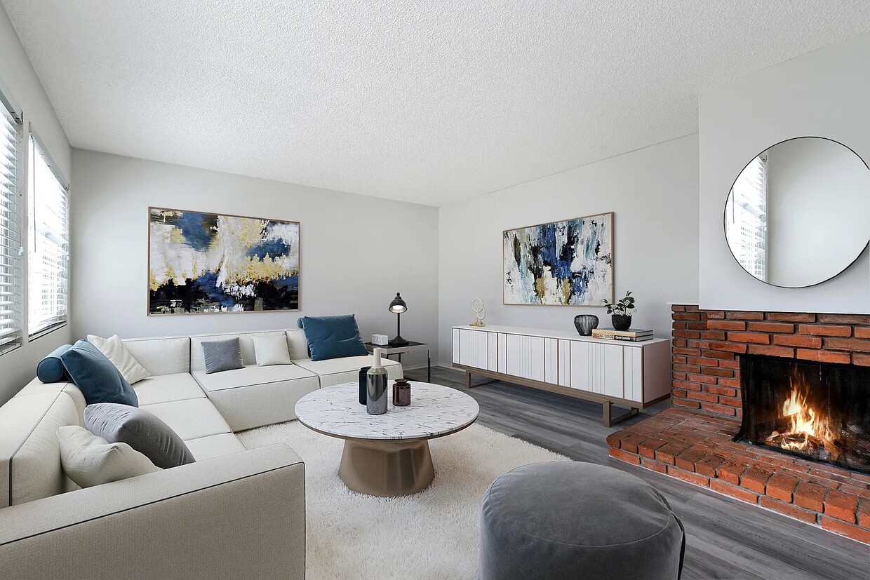 Foto principal - 7380 Elmhurst Pl