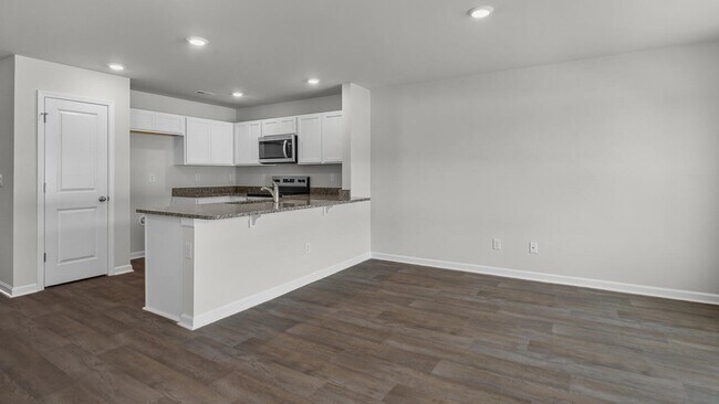 Foto del edificio - 7110 Dunford Rd