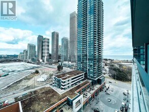 Building Photo - 2220 Lake Shore Blvd W