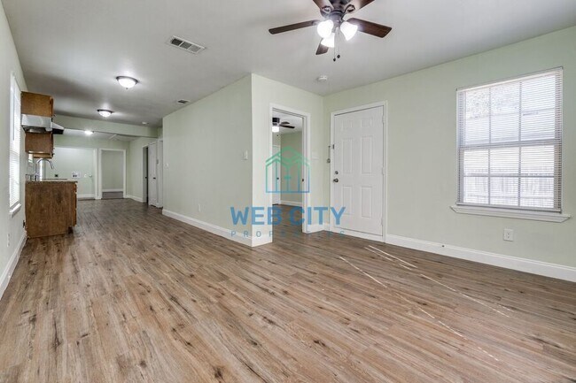 Foto del edificio - 4111 Marshall St