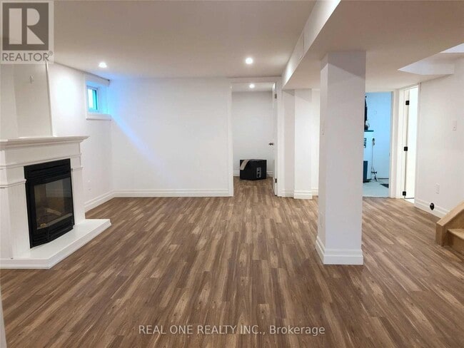 Building Photo - 25 Terrace Dr