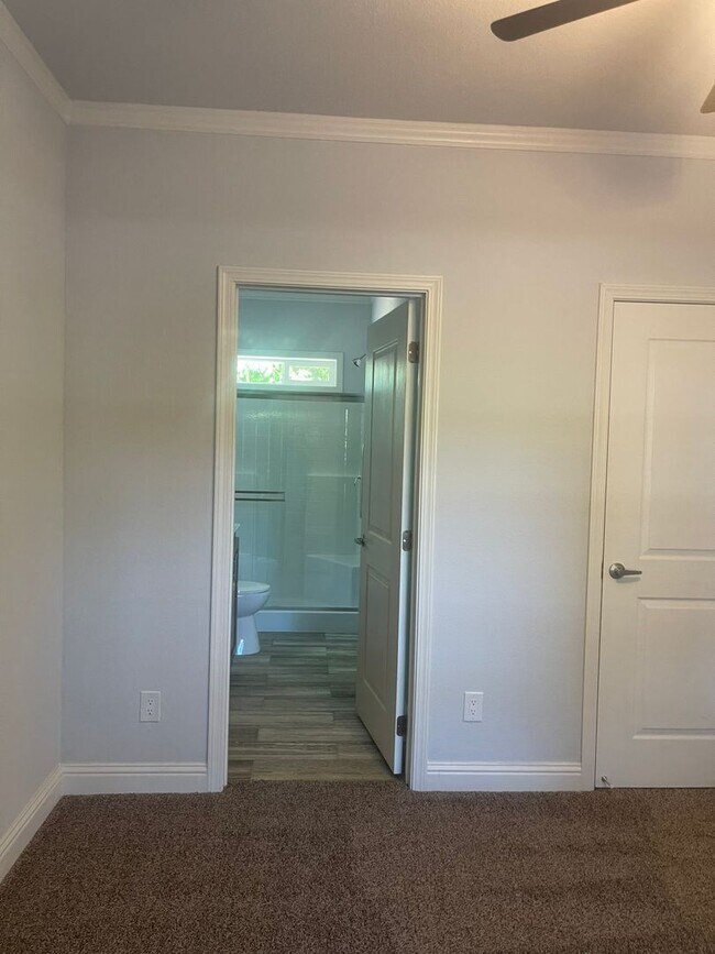 Building Photo - New Manufactured home on land in Gridley c...