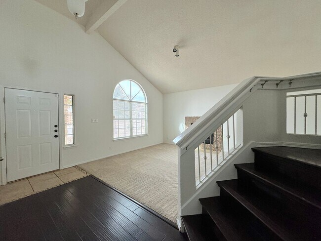Foto del edificio - West El Paso 3bed 2.5bbath refrig A/C Home