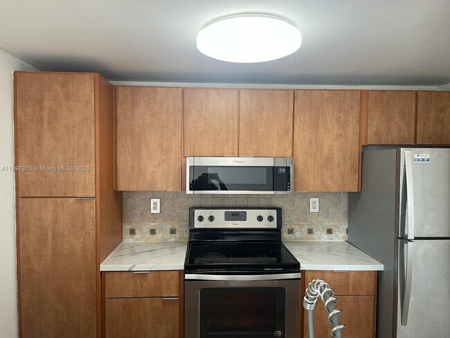Foto del edificio - 6995 NW 186th St