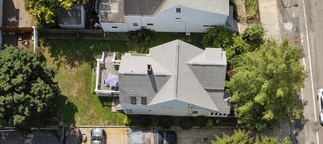 Foto del edificio - 318 N Harvard St
