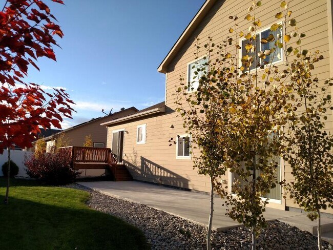 Foto del edificio - 2564 ROSEMARY LANE
