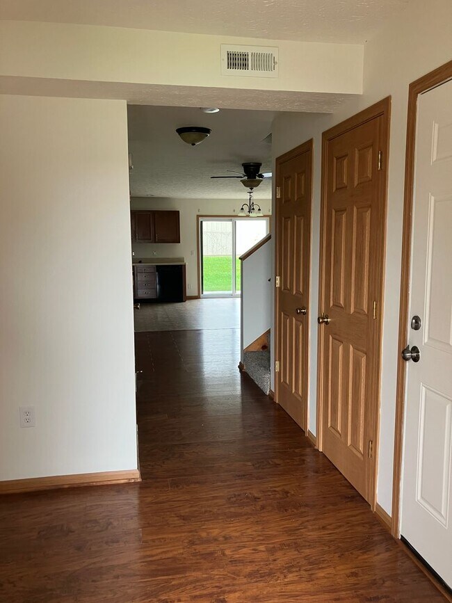 Foto del edificio - 1046 Laurel Tree Ct