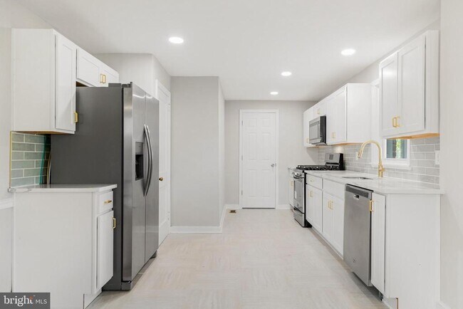 Building Photo - 407 Goodley Rd