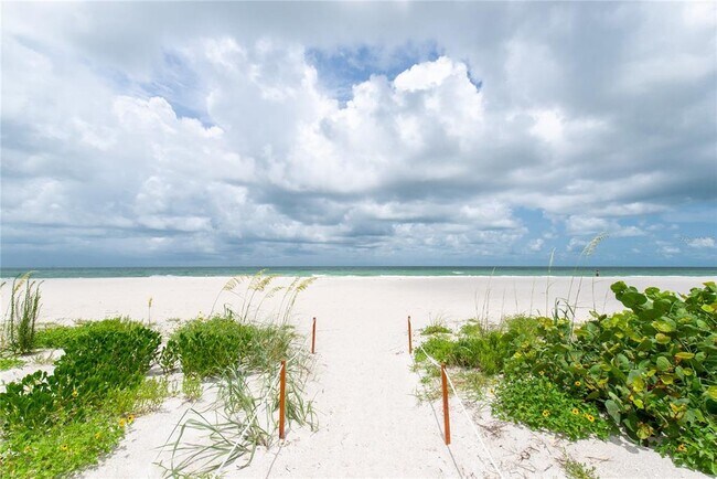 Foto del edificio - 1480 Gulf Blvd