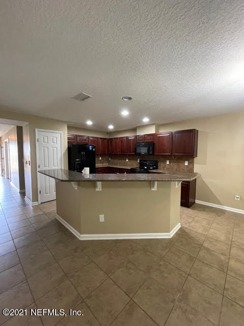 Foto del edificio - 7399 Westland Oaks Dr