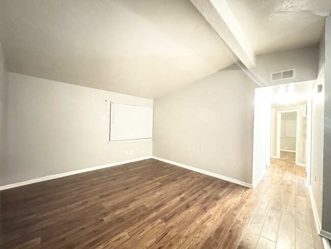 Building Photo - 616 NW 92nd St