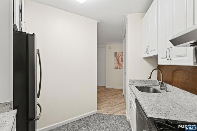 Foto del edificio - 7004 JFK Blvd E