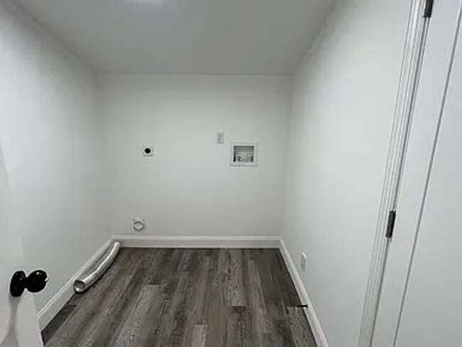 Building Photo - Everything is new and MOVE IN ready