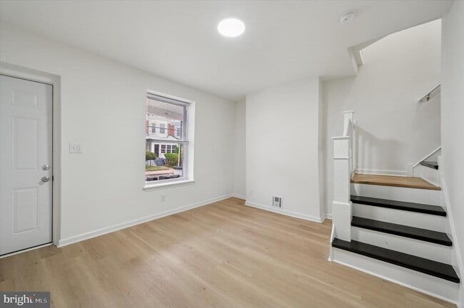 Building Photo - 1452 N 56th St