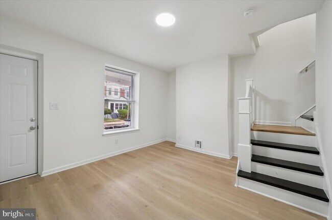 Foto del edificio - 1452 N 56th St