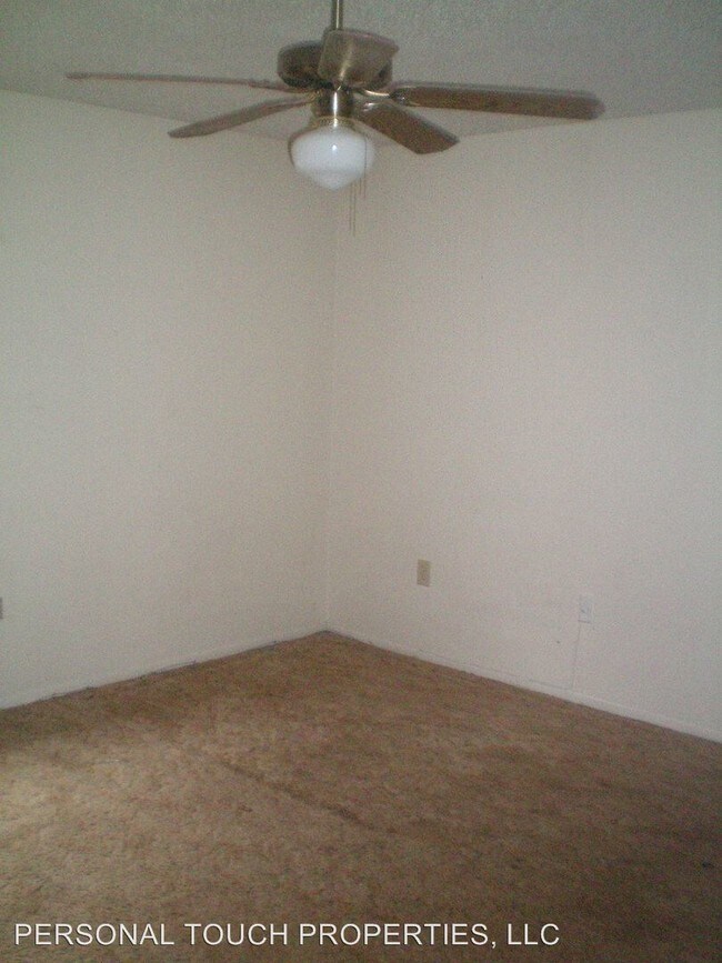 Building Photo - 8259 Bayou Fountain Ave