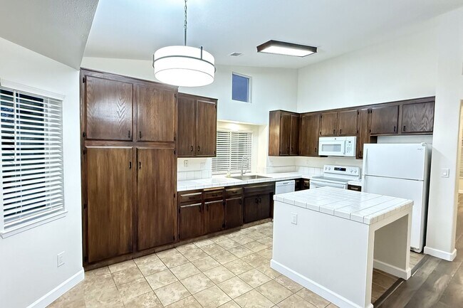 Foto del edificio - 8629 White Rock Dr