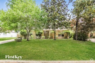 Building Photo - 3922 Maple Heights Dr